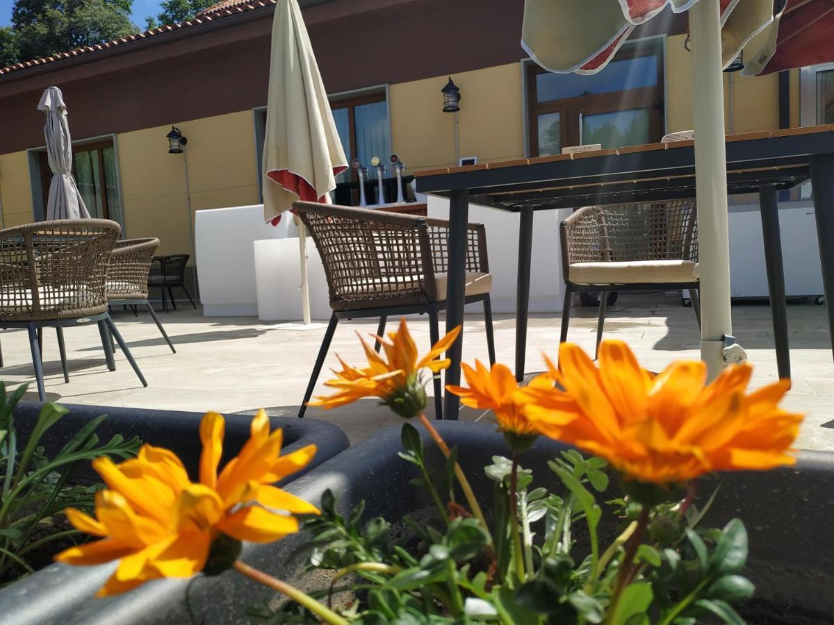 Hotel Restaurante Val Antas de Ulla Εξωτερικό φωτογραφία