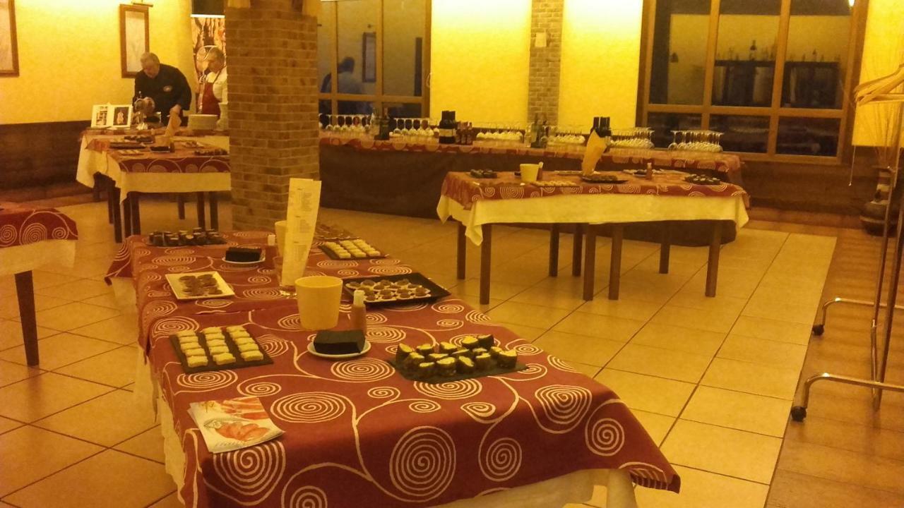 Hotel Restaurante Val Antas de Ulla Εξωτερικό φωτογραφία